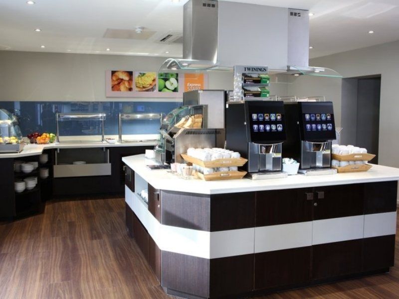 Holiday Inn Express London - Wandsworth, An Ihg Hotel Bagian luar foto