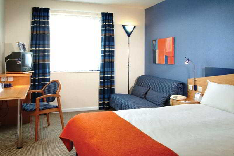 Holiday Inn Express London - Wandsworth, An Ihg Hotel Bagian luar foto